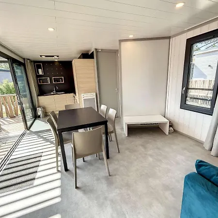 Chalet Chalet Jullouville, 3 Pieces, 4 Personnes - Fr-1-361-503 *